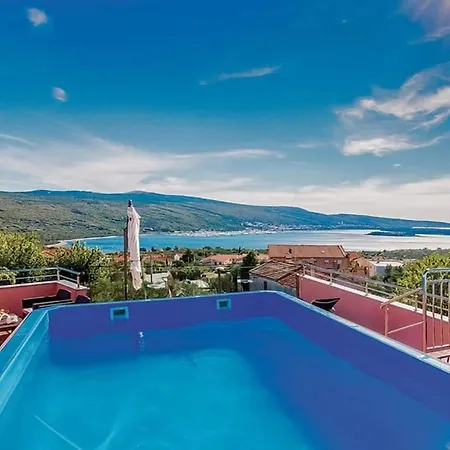 Villa In Korni With Swimming Pool *
