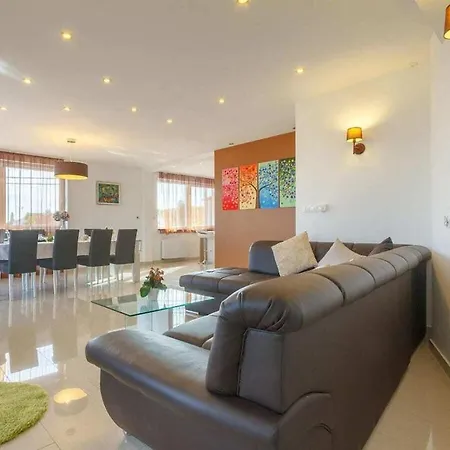 Villa In Korni With Swimming Pool Kornic