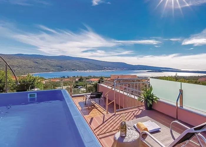 In Korni With Swimming Pool Kornić
