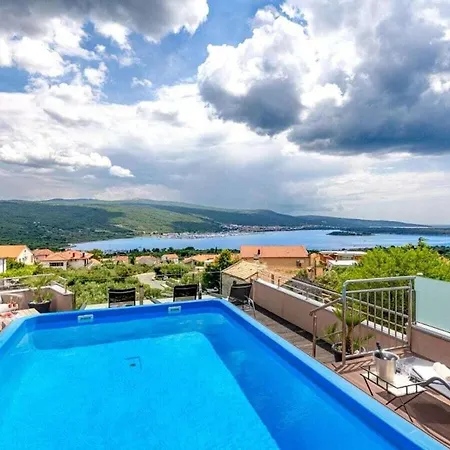 In Korni With Swimming Pool Kornić