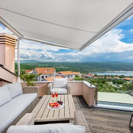 In Korni With Swimming Pool * Kornić