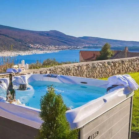 In Korni With Swimming Pool Villa