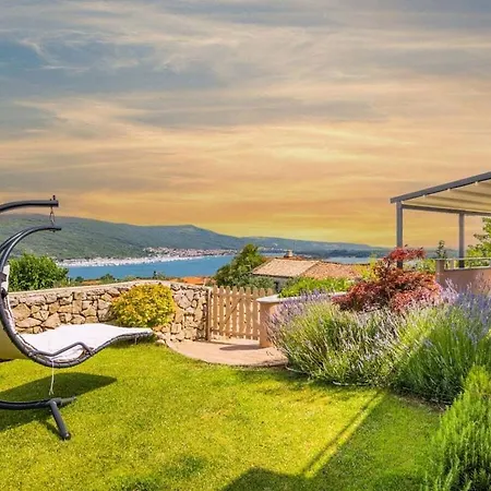 In Korni With Swimming Pool Villa