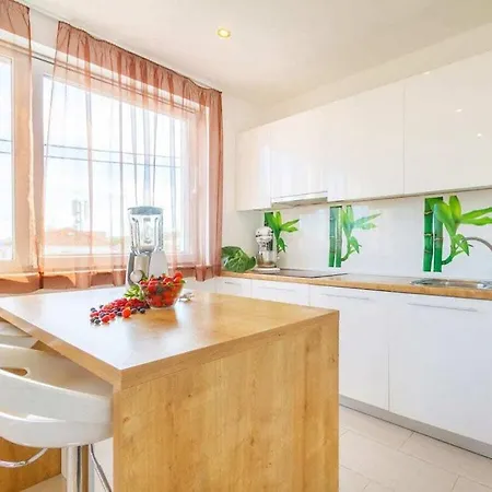 In Korni With Swimming Pool *