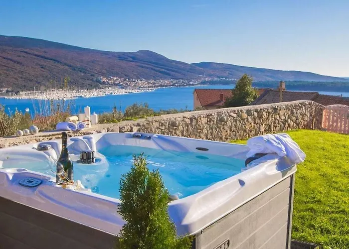 In Korni With Swimming Pool Villa